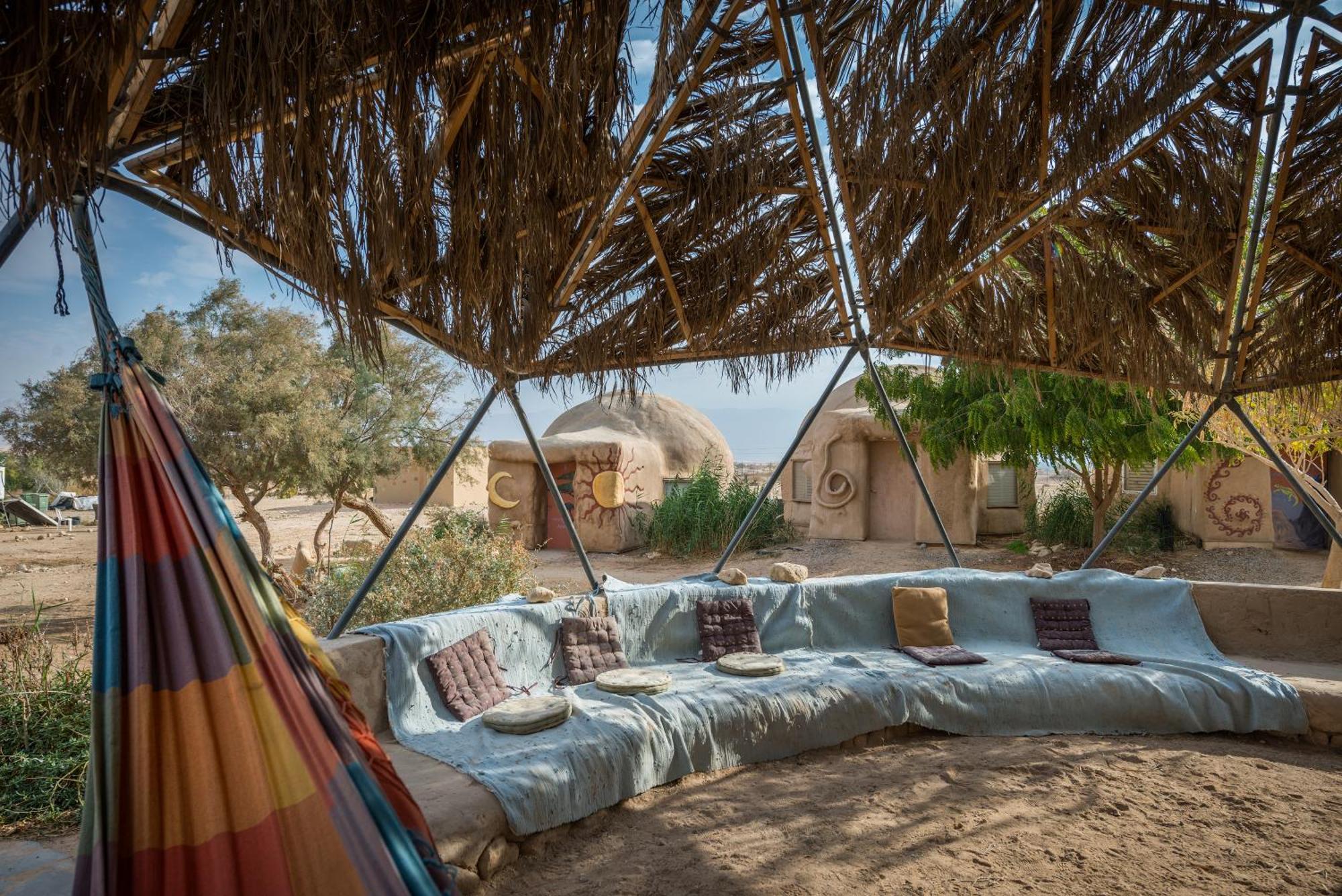 Отель Kibbutz Lotan Eco-Campus Экстерьер фото